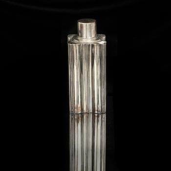 SHAKER, silver, C G Hallberg, Stockholm 1949. Vikt c:a 680 g.