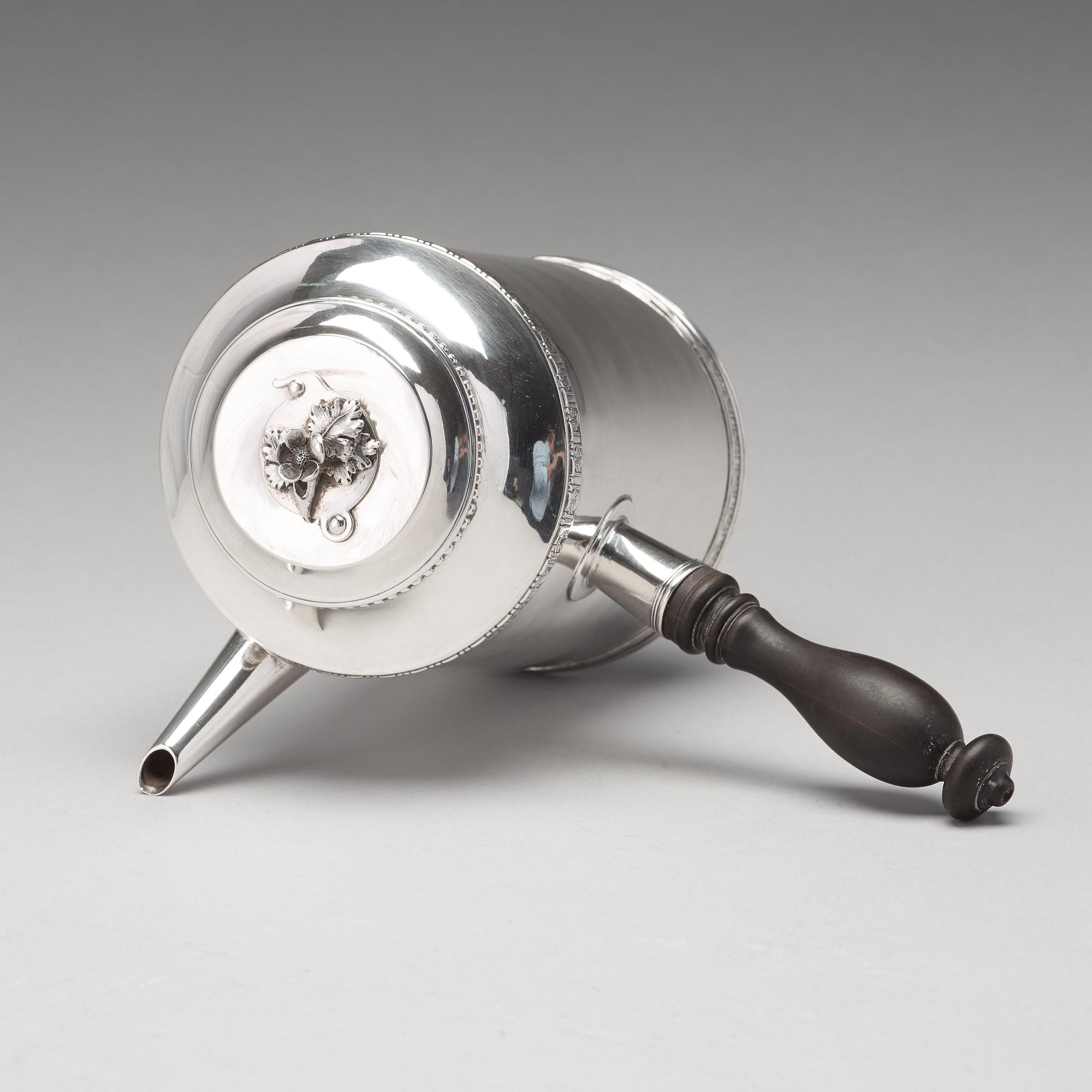 A Swedish 18th century silver chocolate-pot, mark of Pehr Zethelius, Stockholm 1767.