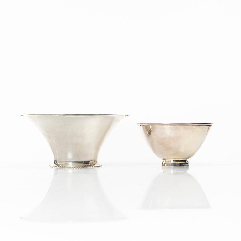 Two silver bowls, KGM GAB Uppsala 1931, and CG Hallberg Stockholm 1960.