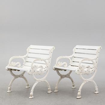 A garden sofa, a table and a pair of chairs, Byarums bruk.
