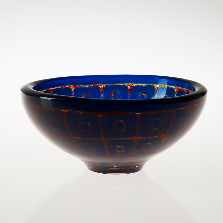 A Sven Palmqvist ravenna glass bowl, Orrefors 1970.