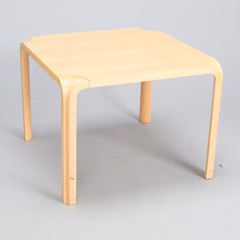 ALVAR AALTO X800C Table by Artek 2002.