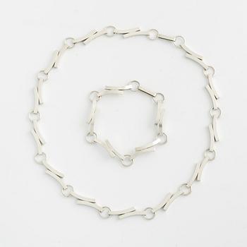 Elon Arenhill, bracelet and necklace, silver. Malmö.