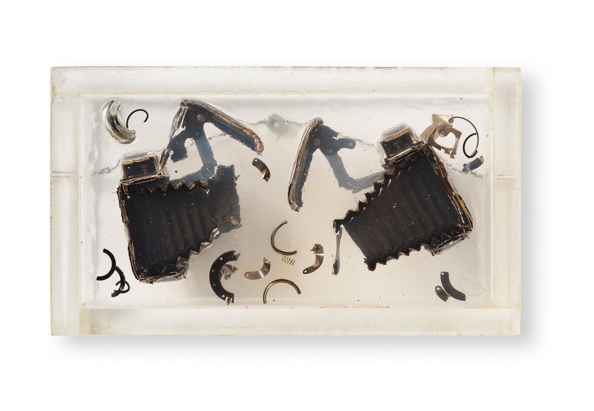 Arman, sculpture, camera parts in resin in plexiglass box, uniqe, signed Arman.