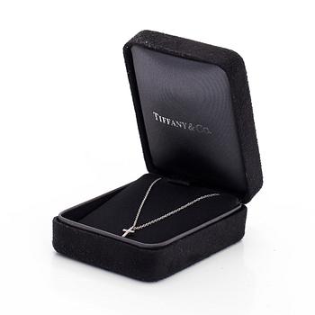 Tiffany & Co, halsband "Metro Cross", 18K vitguld och diamanter.
