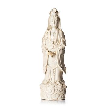 1050. A blanc de chine figure of Guanyin, Qing dynasty.