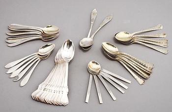 PARTI TESKEDAR, 43 st, silver, 1900-tal, bl a "Olga". Vikt 490 gram.