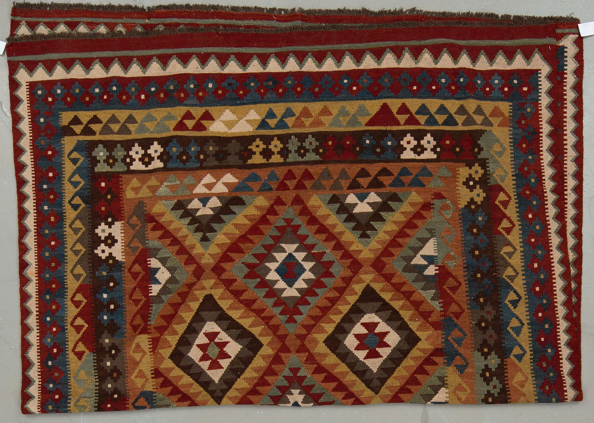 MATTA, Kelim Uzbek. Ca 270x194 cm.