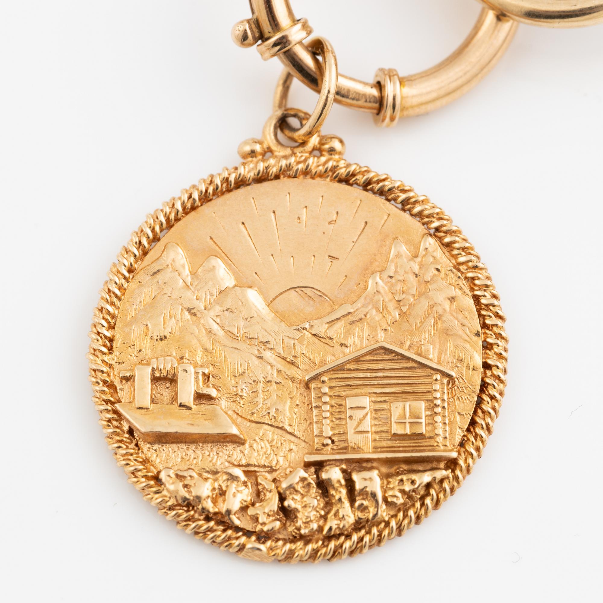 Hamilton, pocket watch, 14K gold with chain in 18K gold, 51 mm.