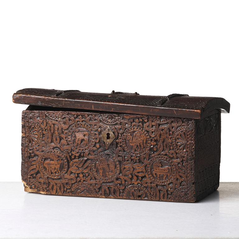 A casket and lid, C14 dated, second half of the 17th century.