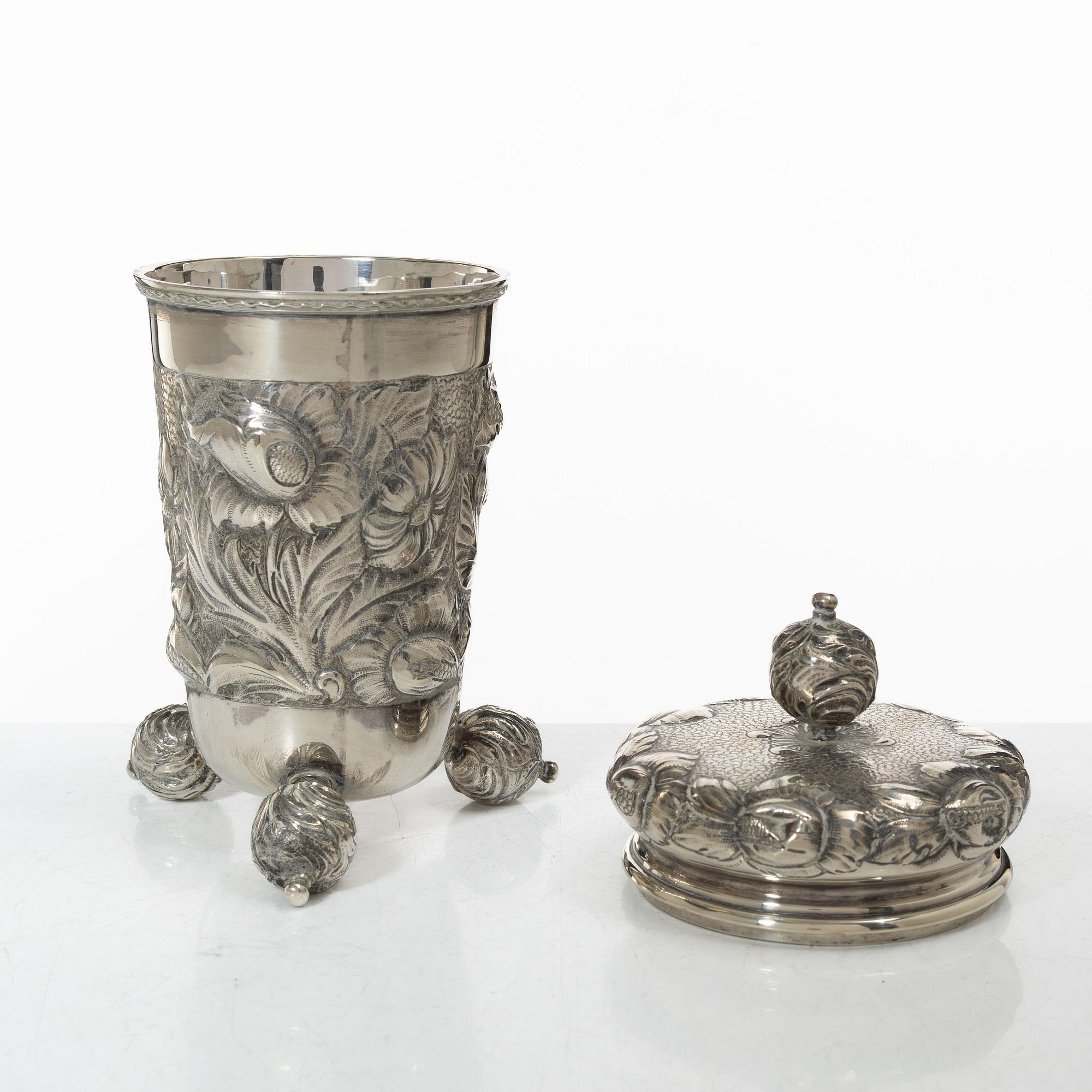 Lockpokal, silver, barockstil, svensk importstämpel, 1900-tal.