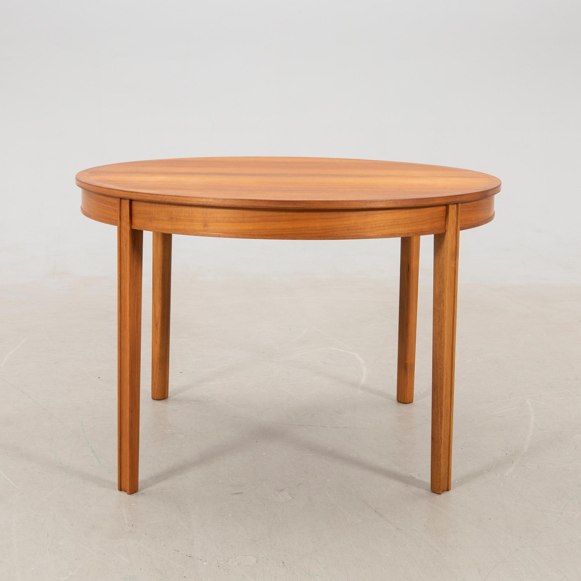 Bertil Fridhagen & Karl Erik Ekselius, table "Sörgården" and chairs 4 pcs, 1950s/1960s.