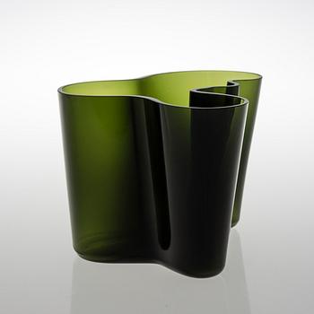 ALVAR AALTO, SAVOY GLASS VASE, signed Alvar Aalto.