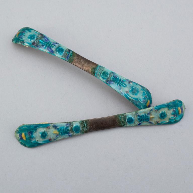 A group of Japanese and Chinese objects, circa 1900.