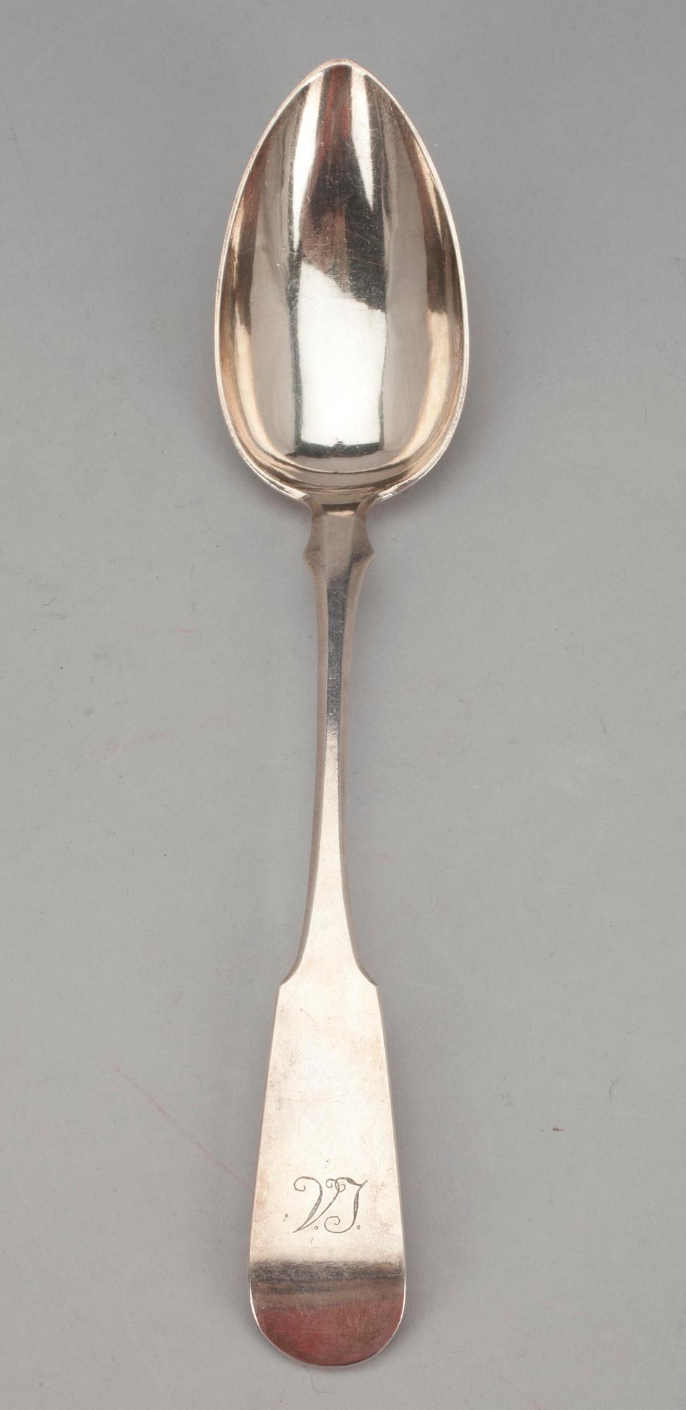 SERVERINGSSKED, stämplad CC, kontrollmästare Aako Valski, Moskva 1849. Vikt 104,5 g.