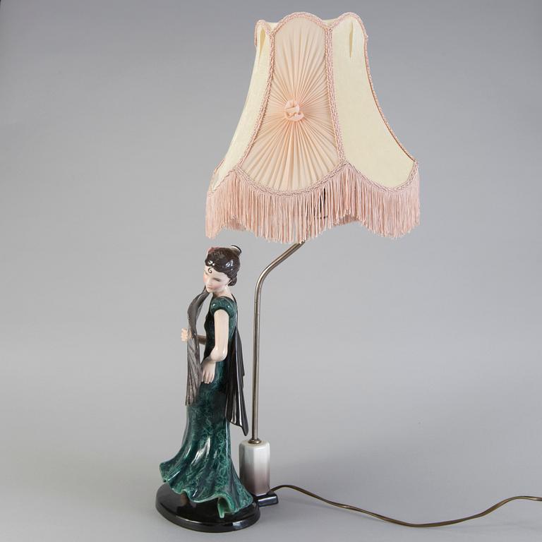 A table lamp designed by Stefan Dakon, Goldscheider, 1930´s.