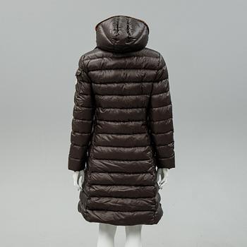 Moncler, dunkappa, storlek 3.