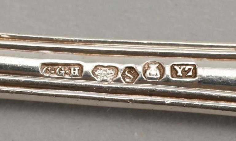 BESTICKUPPSÄTTNING, 35 del, silver, modell engelsk snäck, Tot vikt 1890 g.