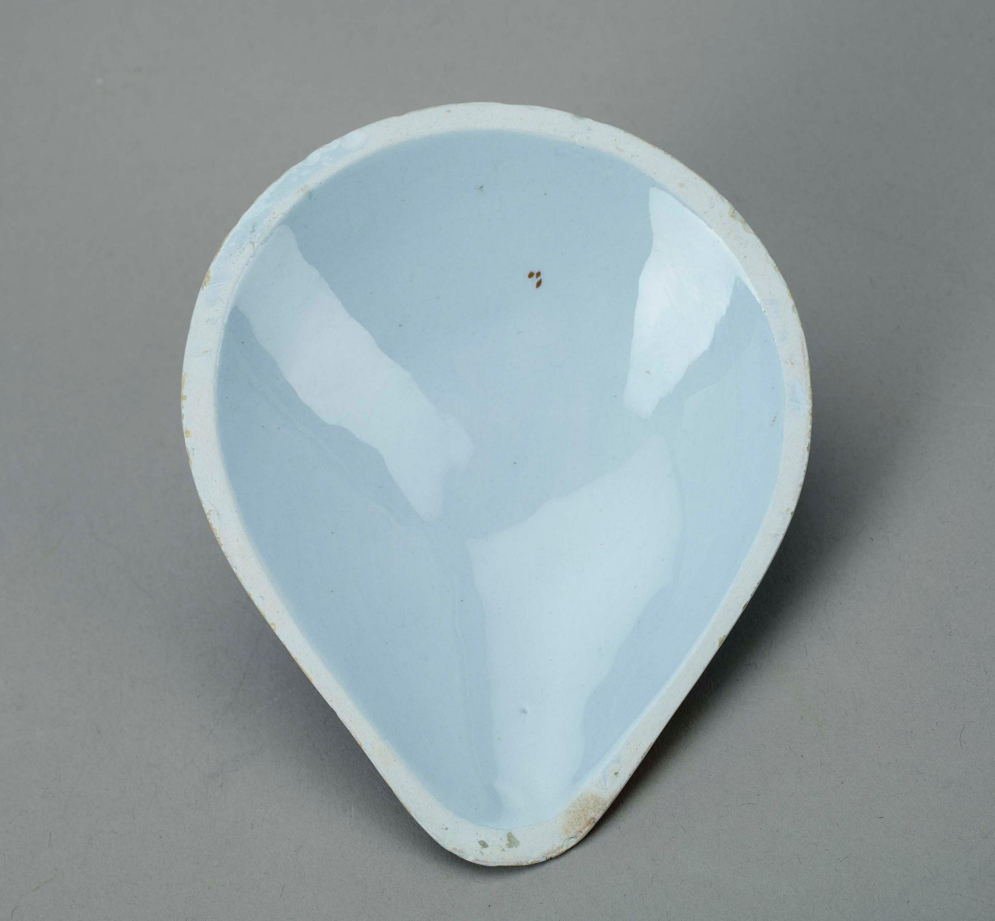JUG WITH LID.