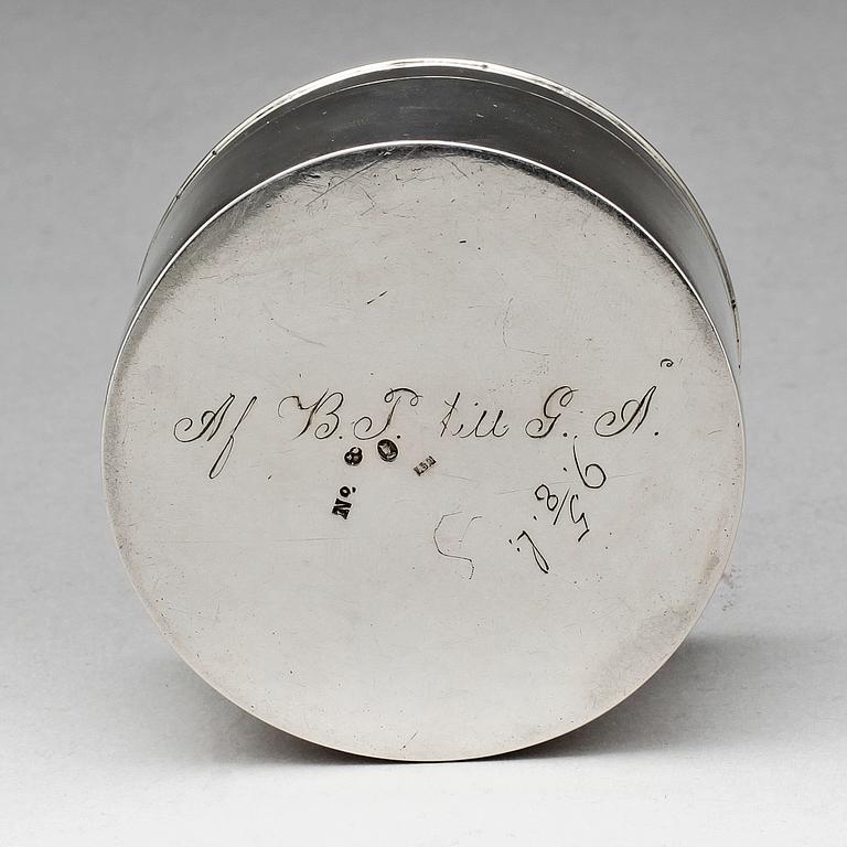 TOILETTEDOSA, silver, otydl mästarstämpel, Stockholm 1795. Vikt ca 125 gram.