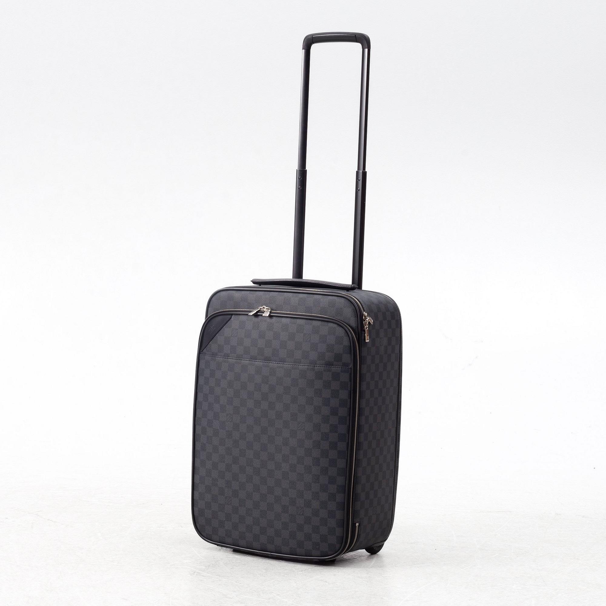 Louis Vuitton, resväska/kabinväska, "Pégase 55".