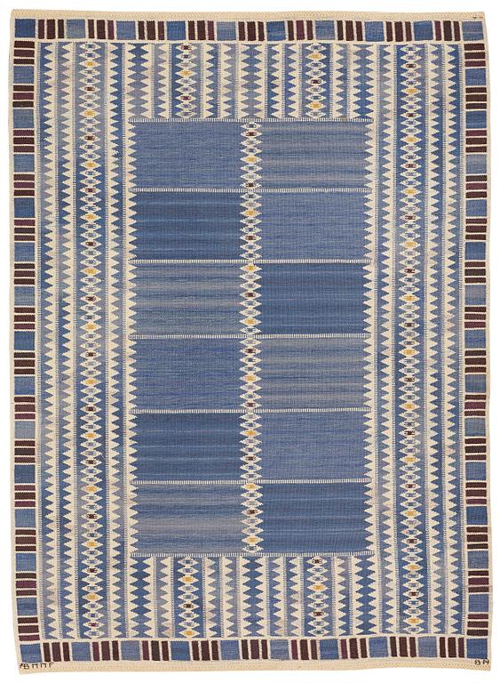 Barbro Nilsson, MATTA, "Salerno blå", rölakan, ca 300,5 x 219,5 cm, signerad AB MMF BN.