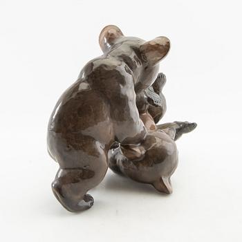 Fritz Heidenreich figurine of playful bears, porcelain, mid/second half of the 20th century.