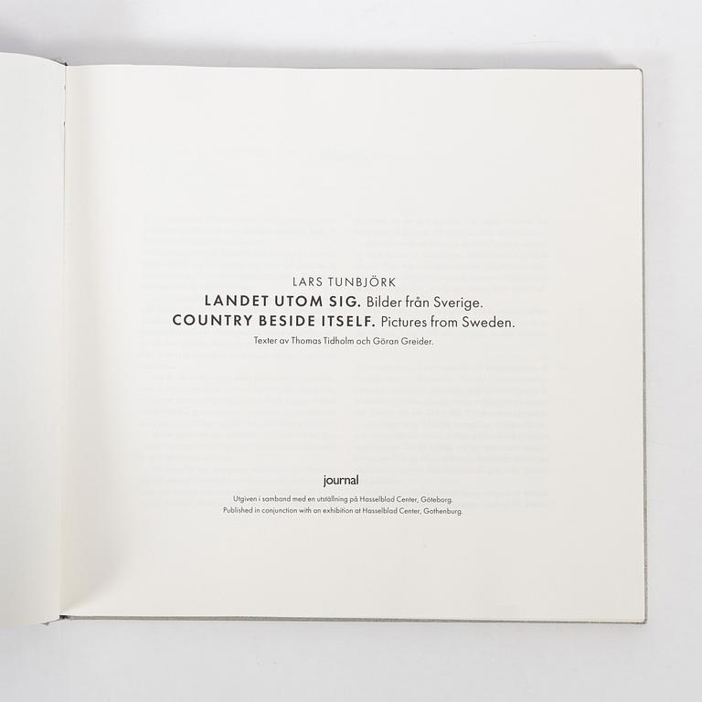 Lars Tunbjörk, bok "Landet utom sig", 1:a upplagan, 1993.
