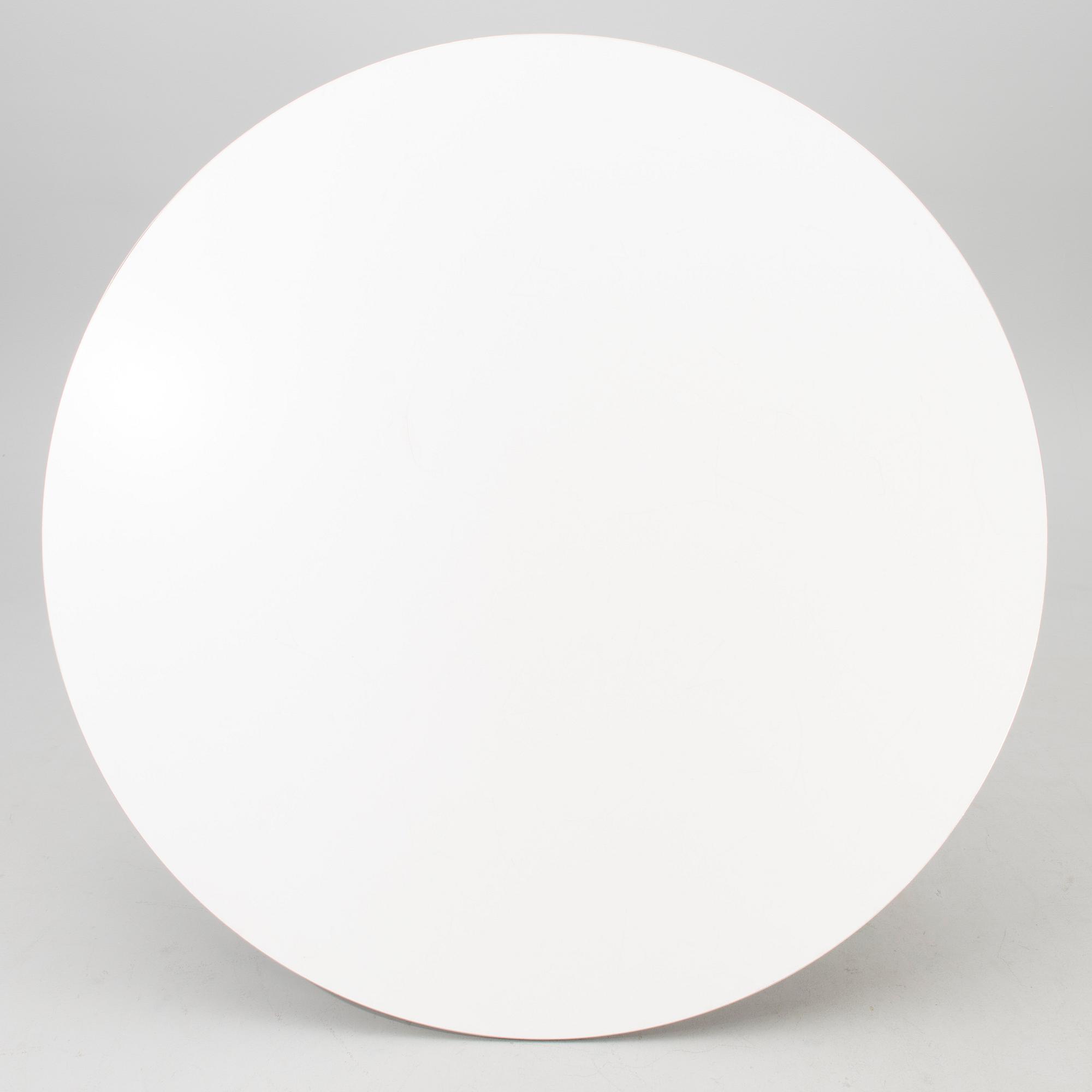 dinner table A826 for Fritz Hansen, 1983.