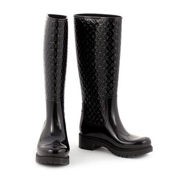 LOUIS VUITTON, a pair of rain boots. Size 36.