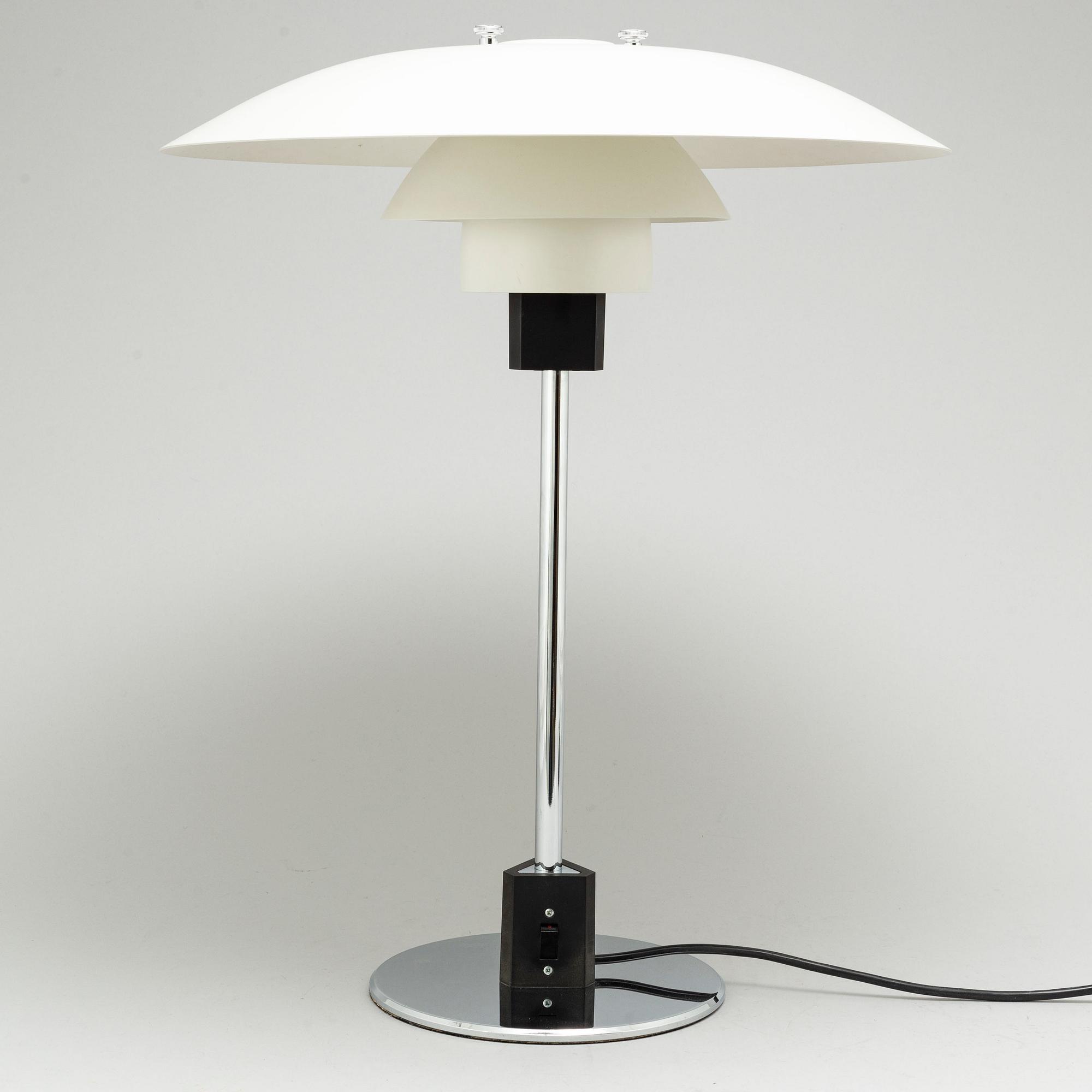 POUL HENNINGSEN, a 'PH-4/3' table lamp, for Louis Poulsen, late 20th century.