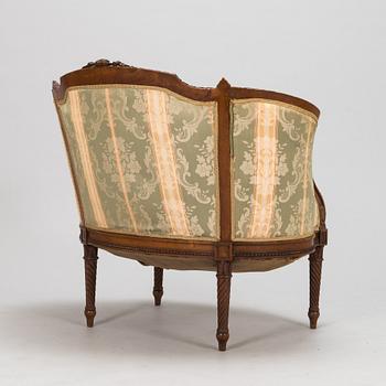 Bergere, fåtölj, Louis XVI-stil, Frankrike, omkring 1900.