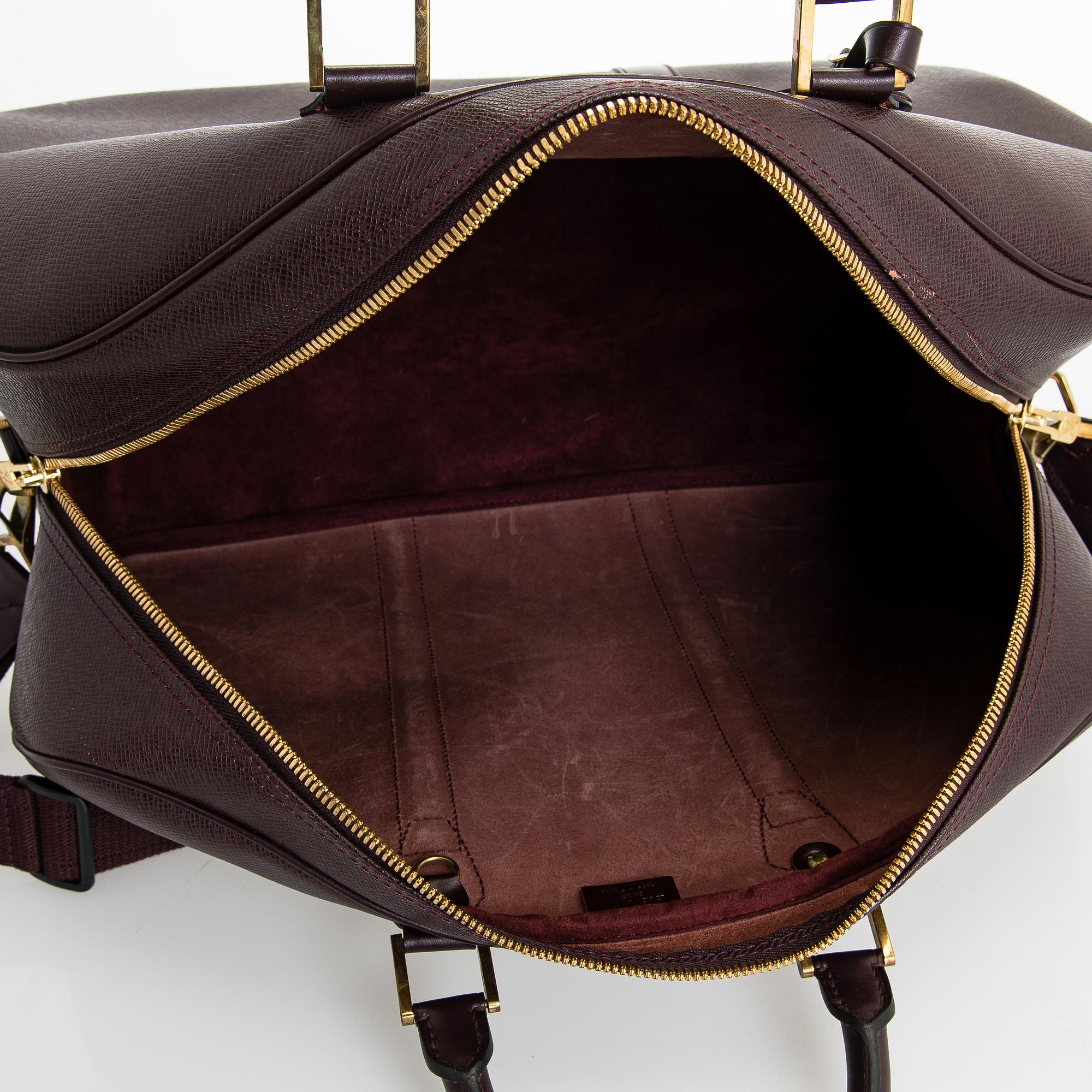 Louis Vuitton, "Taiga Kendall PM", väska.