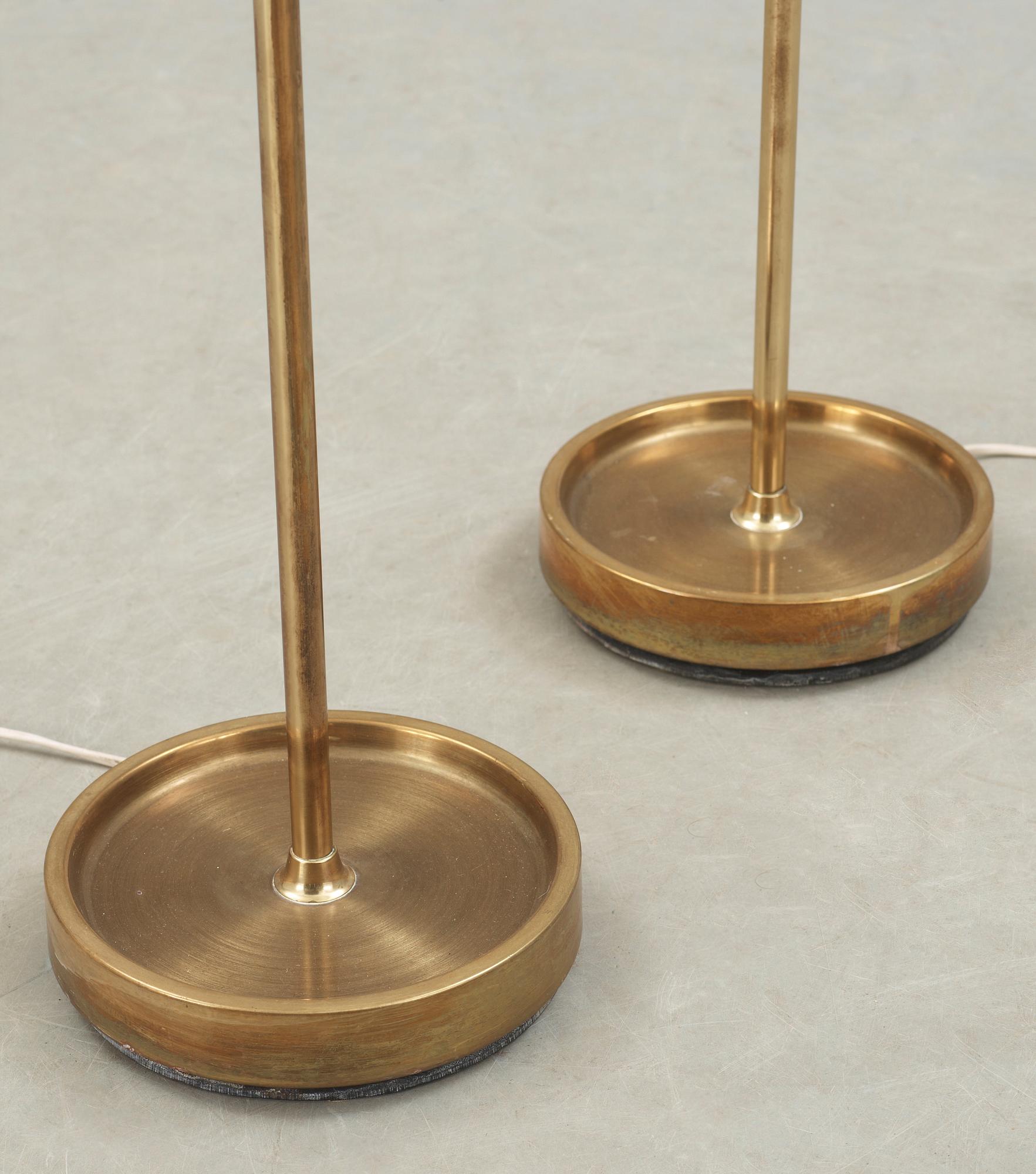 GOLVLAMPOR, ett par, mässing, Fagerhults belysning, 1940/50-tal.