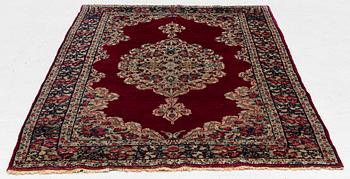 Matta, semiantik Kirman, ca 204 x 127 cm.