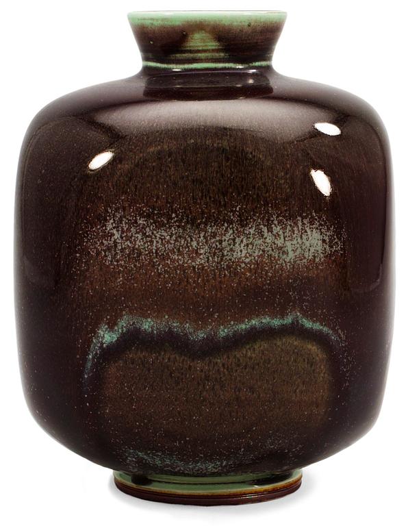A Berndt Friberg stoneware vase, Gustavsberg studio 1974.