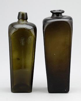 FLASKOR, 2 st, glas, 1700/1800-tal.