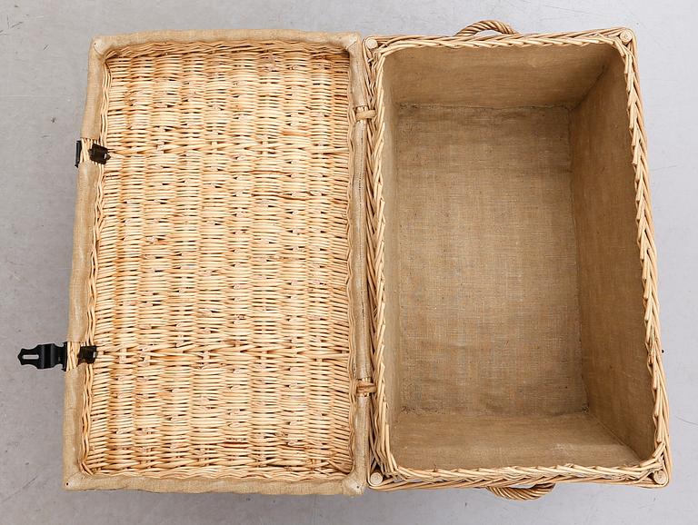 KOFFERT, 1900-talets första hälft.