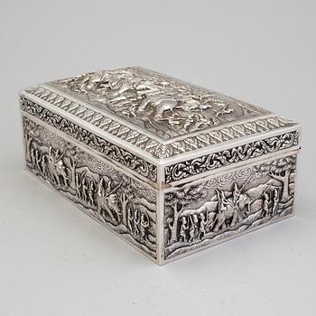 CIGGARRSKRIN, Sterling silver, Thailand, Bangkok,  gåva till skeppsredare Einar Bruusgaard 1926. Totalvikt ca 1719 gram.