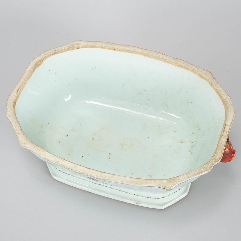 TERRIN med LOCK, kompaniporslin. Qingdynastin, Qianlong (1736-95).