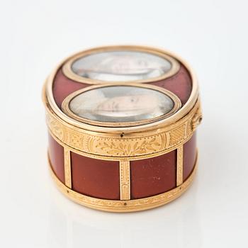 A French 18th century gold and red lacquer box, marked in Paris 1777-1778.