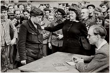 HENRI CARTIER-BRESSON, gelatinsilverfotografi stämplad av fotografen och Magnum Photos Incorporated a tergo.