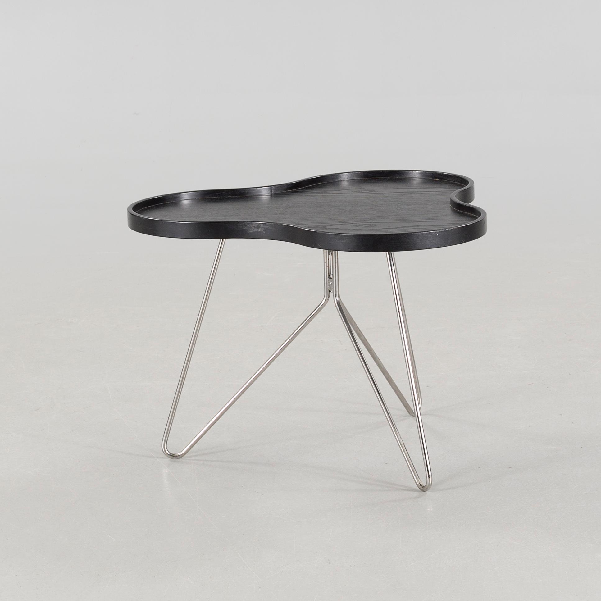 A "Flower" coffee table by Christine Schwarzer for Swedese, 21st century.