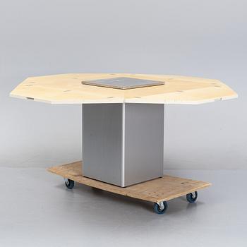 Bob van den Berghe, a 'Cirkante' dining table from Van den Berghe-Pauvers, Belgium.