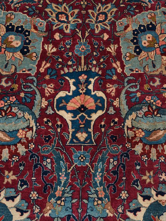 A carpet, semi-antique Tabriz, ca 413,5 x 328,5 cm.