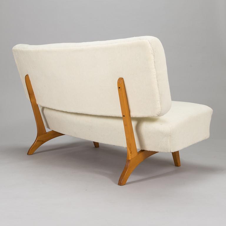 Oiva Parviainen, A 1950s sofa, 'Susanna' for Lahden Lepokalusto, Finland.