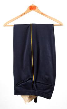 OFFICERSUNIFORM, 3 delar, ca storlek 46, Sverige 1900-talets första hälft/mitt.