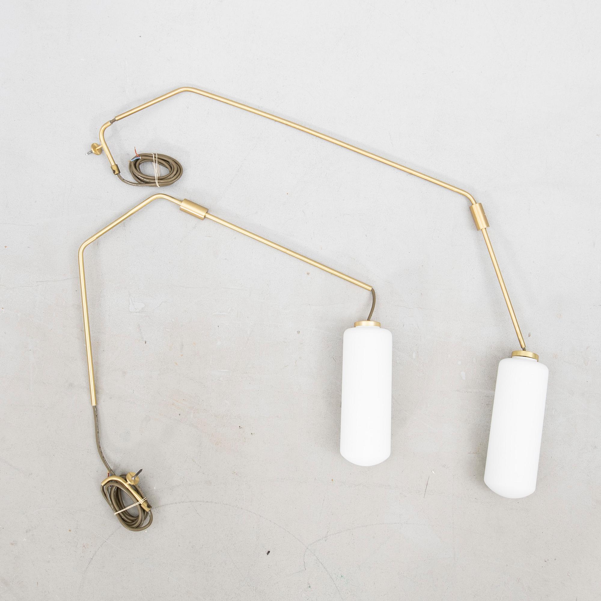 Taklampor, ett par, "Ventus lamp form 2", Frama, Danmark.