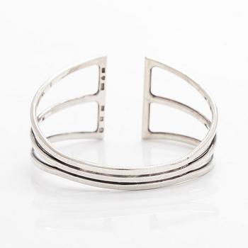 Kalevala Koru, rannekoru, hopeaa, Ethel Düne. Helsinki 1959.