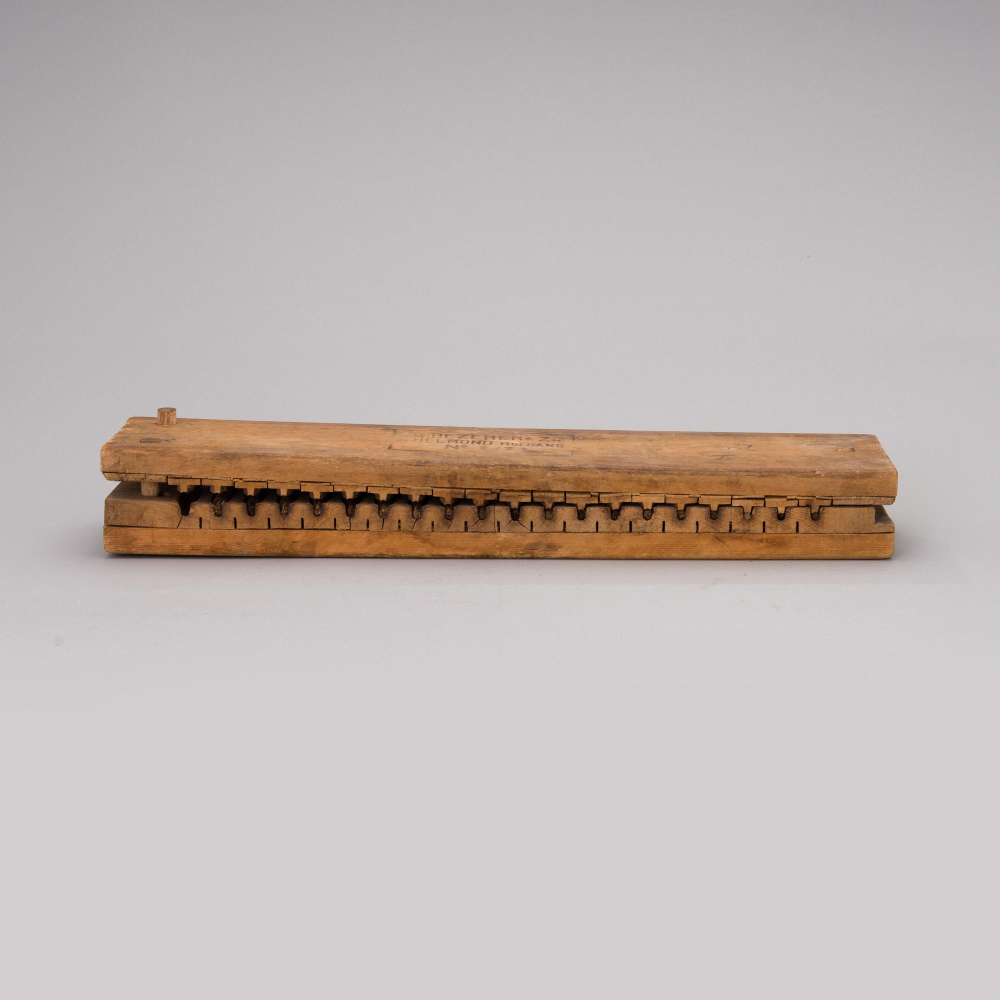 A CIGAR FORM, wood, first half of the 20th century.